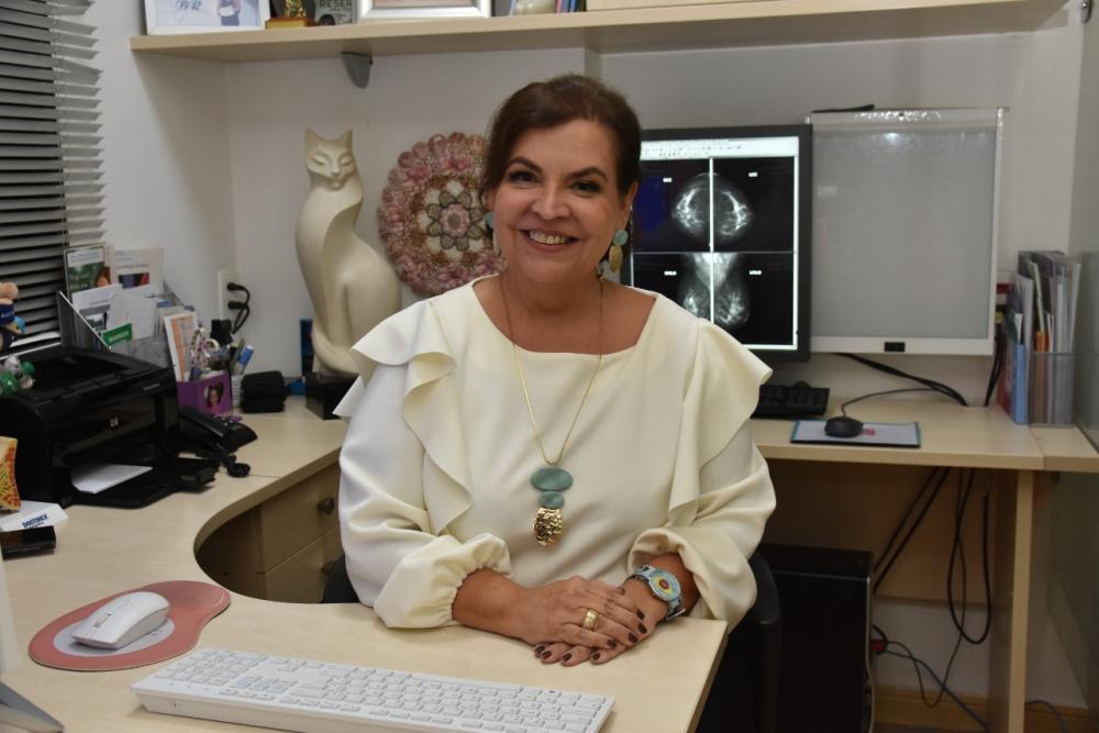 Mulheres no Climatério: entenda riscos, cuidados e detalhes sobre reposição hormonal