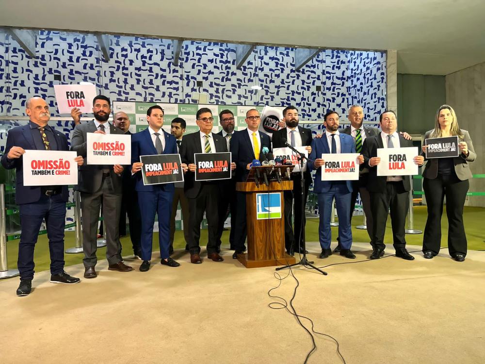 Deputados protocolam pedido de Impeachment de Lula por crime de responsabilidade pelos atos de 8 de Janeiro 