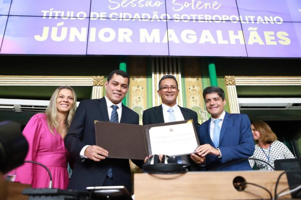 Secretário Municipal de Promoção Social, Júnior Magalhães, recebe título de Cidadão da Cidade de Salvador