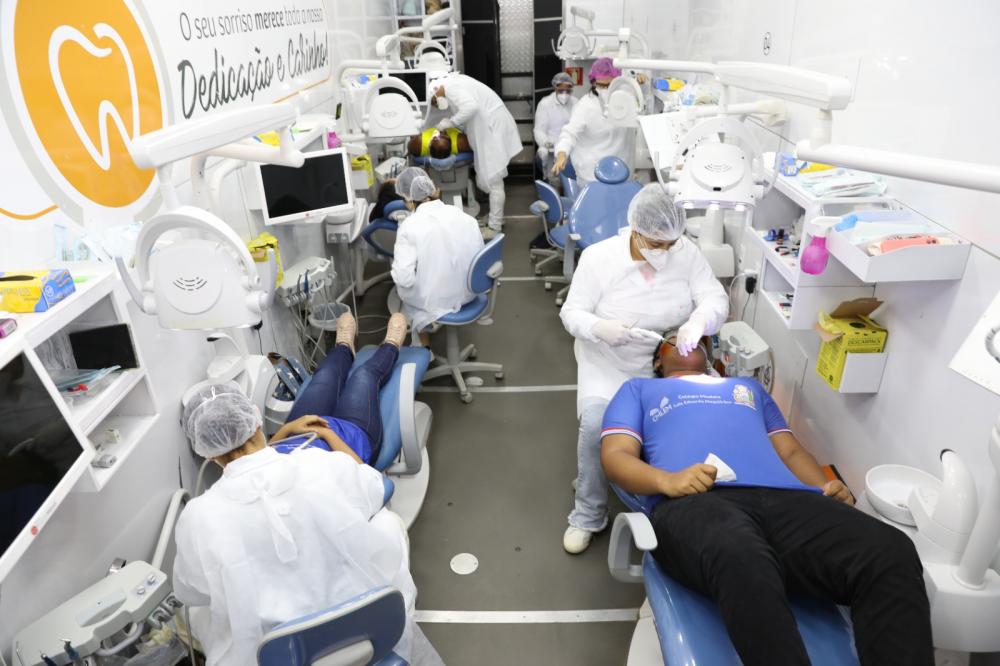 Odontomóvel inicia o atendimento em Iaçu e Tabocas do Brejo Velho e deve chegar a outros dez municípios agora em maio