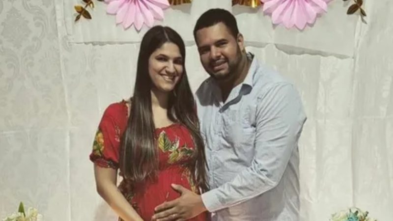 Grávida faz ultrassom para ver bebê e recebe surpresa inacreditável