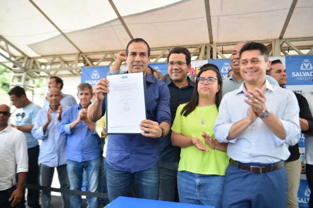 Mané Dendê ganha novas praça e infraestrutura e terá duas unidades de ensino