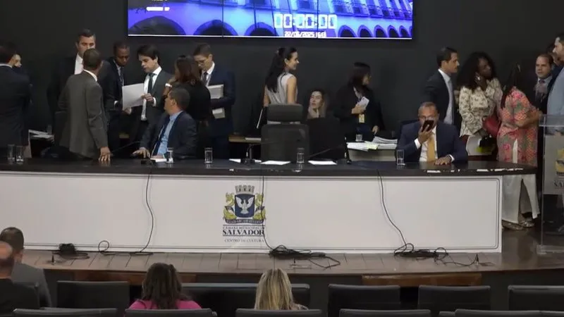 A votação foi concluída no início da noite desta quinta-feira (22) após invasão ao auditório do Centro de Cultura por sindicalistas | Bnews - Divulgação Reprodução / Youtube