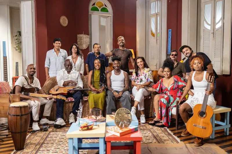 Elenco Casa PMB com Lazzo Matumbi, Sued Nunes, Yan Cloud, Hiran, Rachel Reis e Melly- Foto Fernando Gomes
