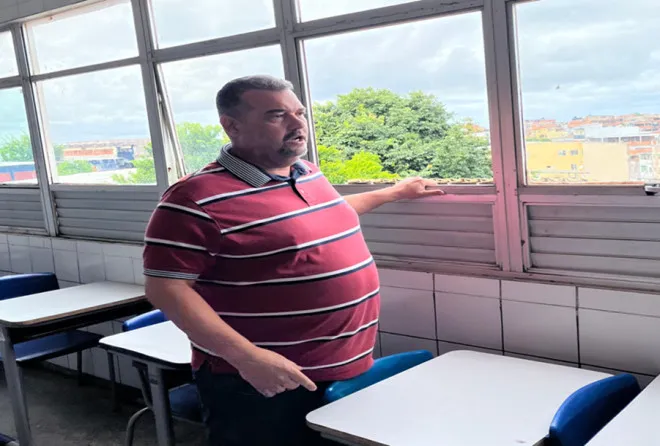 Vereador Gordinho da Favela Fiscalizando Escola estadual em Salvador-Bahia 