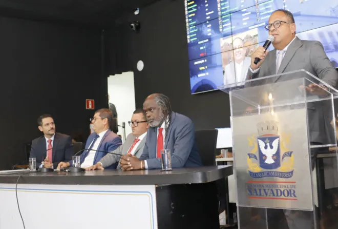 Vereador Jorge Araujo na Tribuna da Câmara / Foto: Antonio Queirós