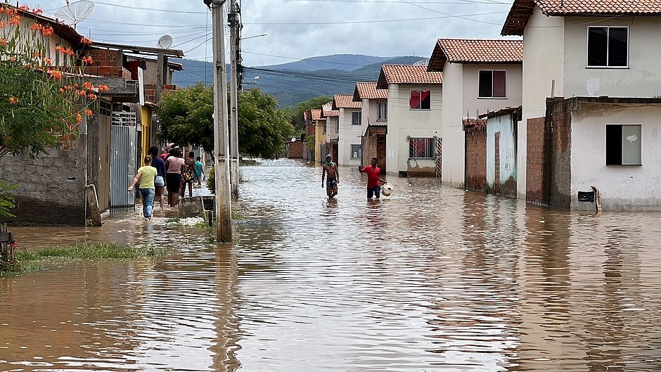 Conselho Estadual de Saúde defende que não seja gasto dinheiro público com realização de festas em cidades com situação de emergência declarada