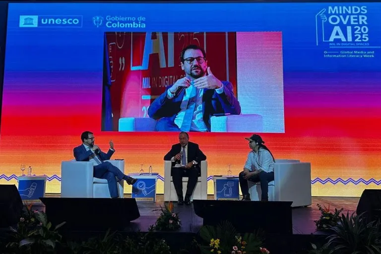 O secretário de Políticas Digitais da Secretaria de Comunicação Social da Presidência da República, João Brant, anunciou o lançamento da 2ª Estratégia Brasileira de Educação Midiática, que aprofunda ações voltadas à promoção de habilidades críticas para a