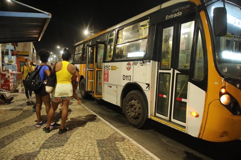 Primeiro dia do Festival Virada Salvador é marcado por tranquilidade; 46 mil passageiros foram transportados 