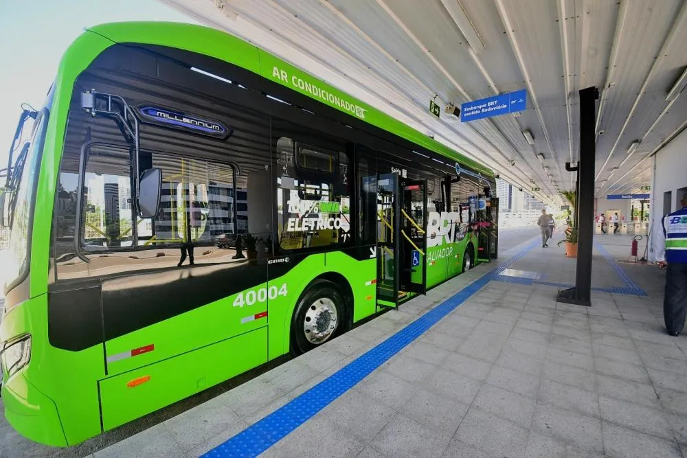 Foto do BRT de Salvador-Bahia