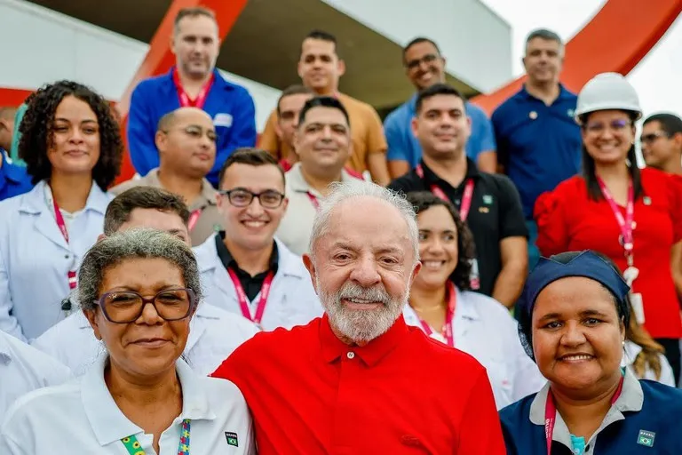 A nova unidade, no Complexo Industrial Portuário de Suape, começa a operar em 2026 com capacidade de produção de até 40 milhões de medicamentos por ano. Foto: Ricardo Stuckert / PR
