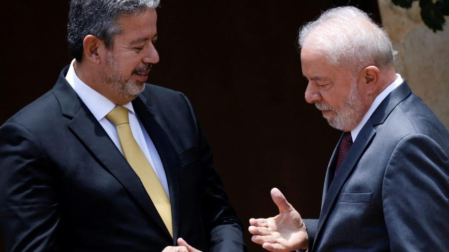 Após emparedar Lula, Lira será julgado pelo STF e vê aliados na mira da PF