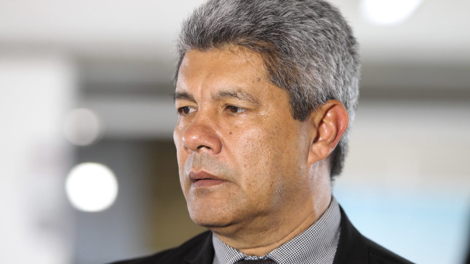 Petista assume cargo em Prefeitura comandada por aliado de Bolsonaro; saiba quem