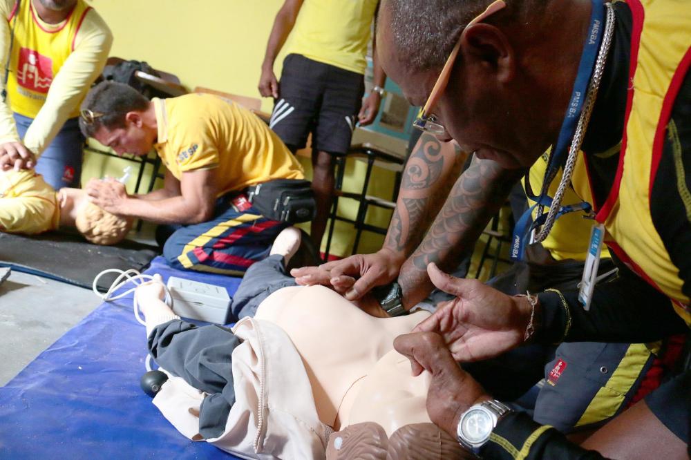 Sempre recebe palestra sobre primeiros socorros para famílias de pessoas com deficiência 