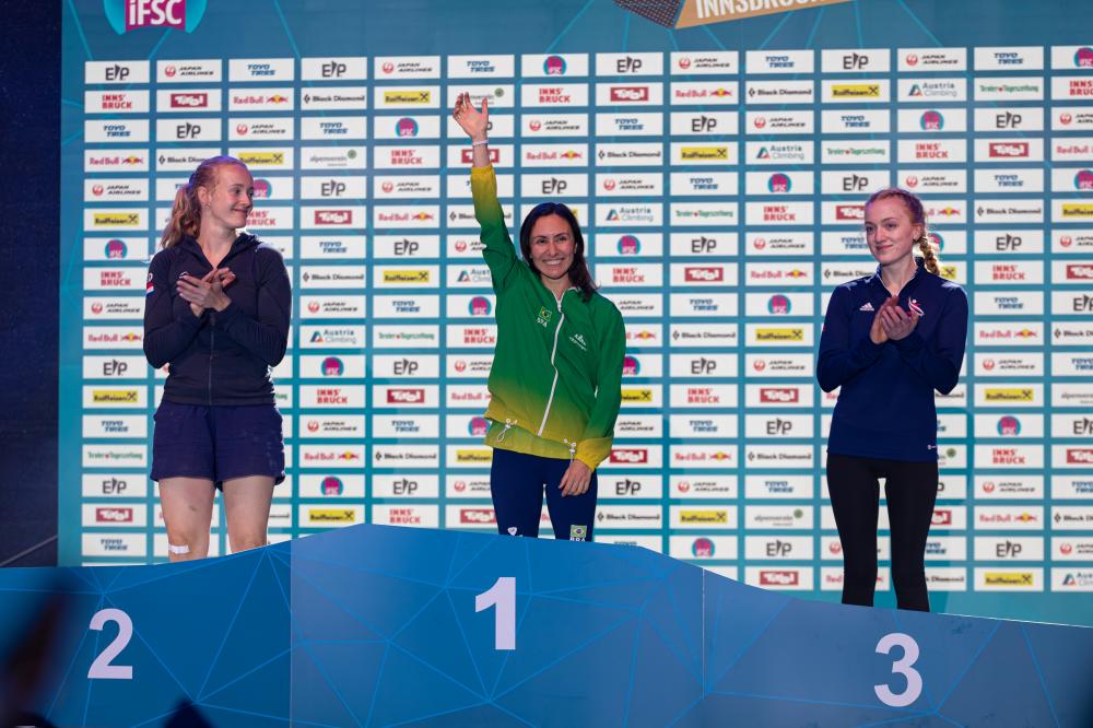 Marina Dias conquista sua terceira medalha de ouro na Copa do Mundo de Paraescalada