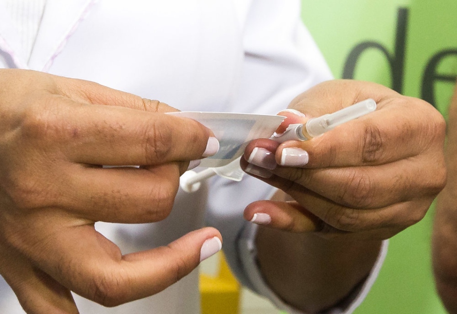 Aprovado pela Anvisa, novo teste para meningite garante resultado em até 1h