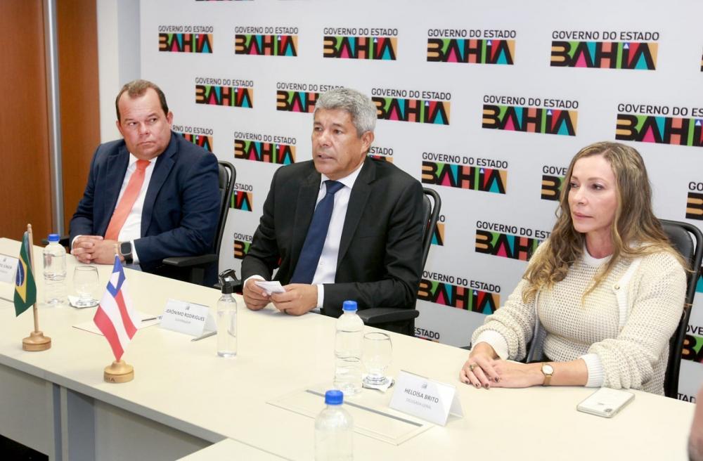 Jerônimo anuncia convocação de candidatos excedentes do concurso da Polícia Civil e do Curso de Formação de Oficiais da Polícia Militar
