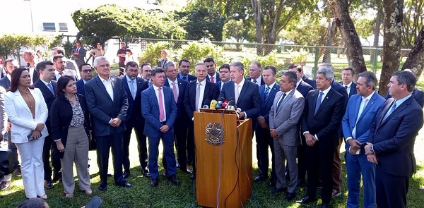 Em Brasília, Jerônimo se reúne com presidente da Câmara dos Deputados e governadores para debater reforma tributária