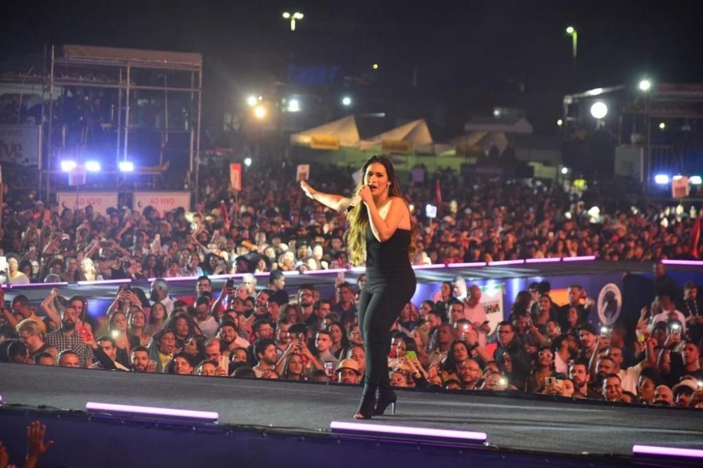 Segunda noite do São João da Bahia contou com grandes atrações e muita música
