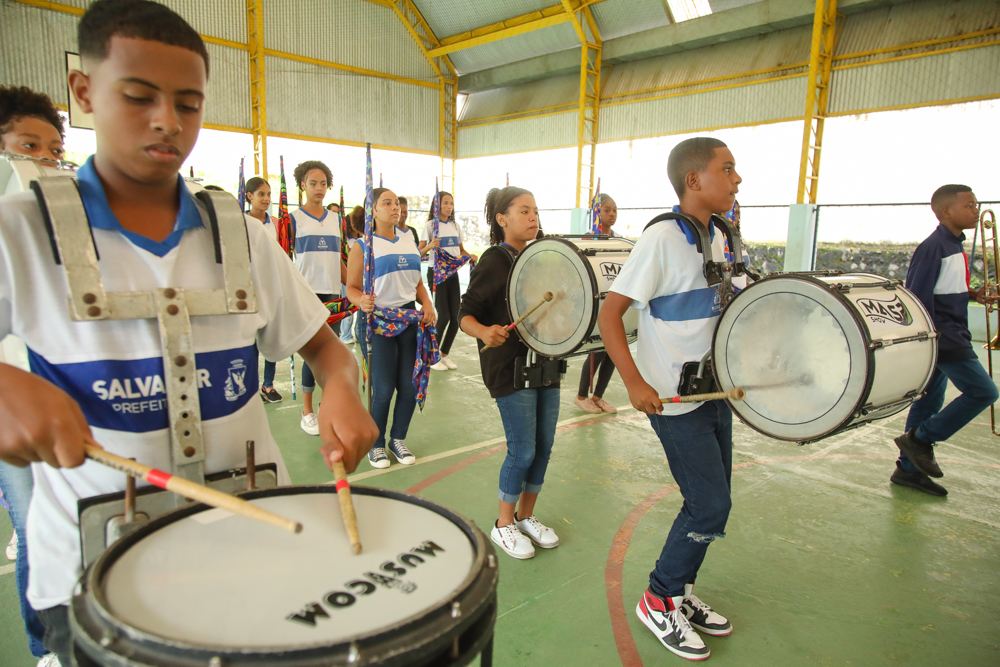 Escolas municipais de Salvador ensaiam fanfarras para desfile do 2 de Julho 