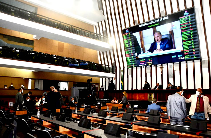 Deputados estaduais terão 41 dias de férias na Bahia; Assembleia retorna em agosto