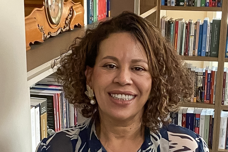 Lula nomeia primeira ministra negra na história do TSE