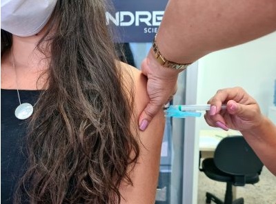 Secretária estadual e ministra da Saúde participam de mutirão de vacinação em Salvador neste sábado (1º)