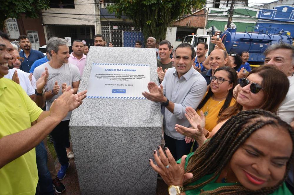 Com obras em tempo recorde, Prefeitura entrega requalificação do Largo da Lapinha e do Pavilhão 2 de Julho