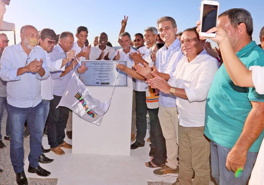 Jerônimo Rodrigues inaugura obra de requalificação na BA-575 e horta comunitária, entre outros investimentos, em Santana
