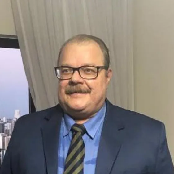 Rommel Robatto, memorialista, mestre em Direito (UFPE). Da Associação Bahiana de Imprensa (ABI).
