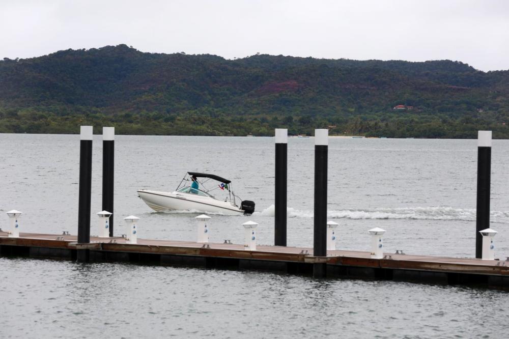 Jerônimo entrega Base Náutica de Salinas da Margarida; equipamento vai dinamizar turismo da região