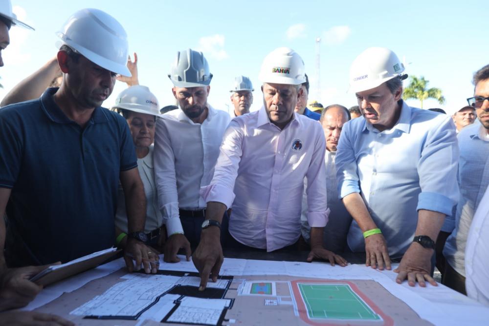 Governo do Estado entrega e autoriza obras de pavimentação e iluminação pública em Cardeal da Silva, neste domingo (30)