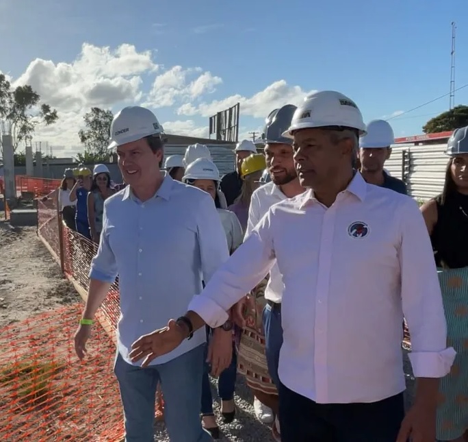 Zé Trindade destaca geração de empregos em Cardeal da Silva
