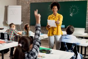 Quais os riscos de professores com a saúde mental vulnerável sofrerem burnout?