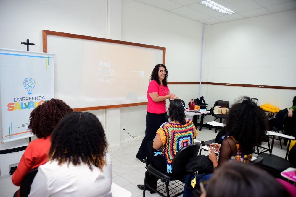 Capacitação beneficia mulheres empreendedoras de Salvador 
