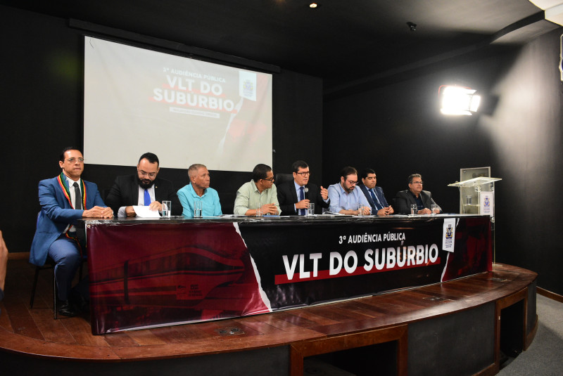 Audiência Pública sobre o VLT do Subúrbio reuni diversas lideranças 