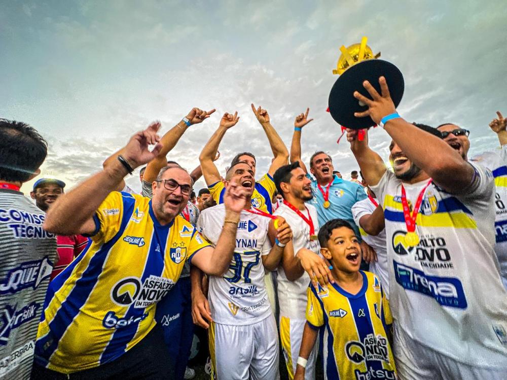 Hassan aplaude retorno do Jequié à elite do campeonato baiano de futebol