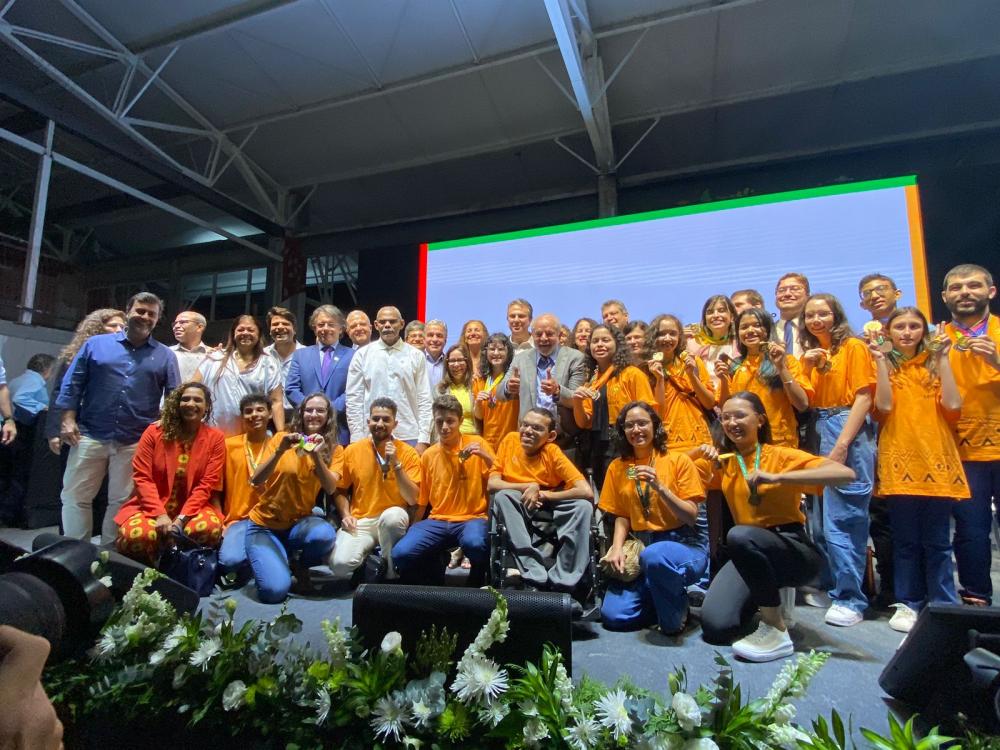 Presidente Lula visita obras e garante recursos para o IMPA Tech