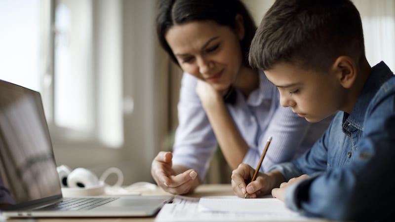 Meu filho está indo mal na escola: psicólogo explica quando é a hora de procurar ajuda