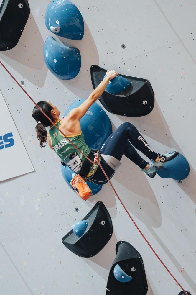 Marina Dias é Campeã Mundial de Paraescalada na Suíça!
