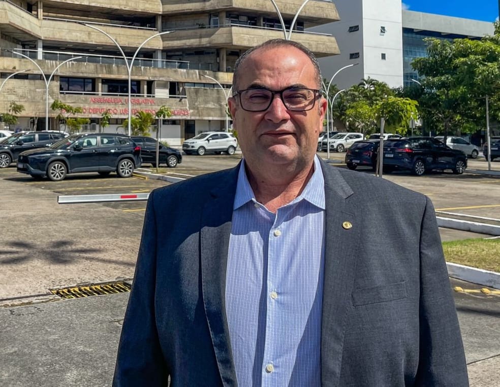 Deputado Hassan homenageia Itagibá pelos 65 anos de emancipação política
