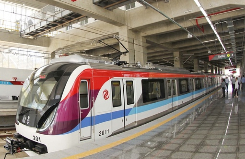 Linha 2 do metrô volta a funcionar com catraca liberada após apagão nacional