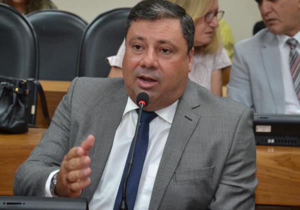 Indignação com essa novela chamada VLT, um desrespeito com o subúrbio, dispara Emerson Penalva