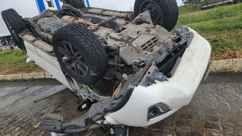 Deputado Abílio Santana sofre acidente de carro na Bahia; veículo capotou