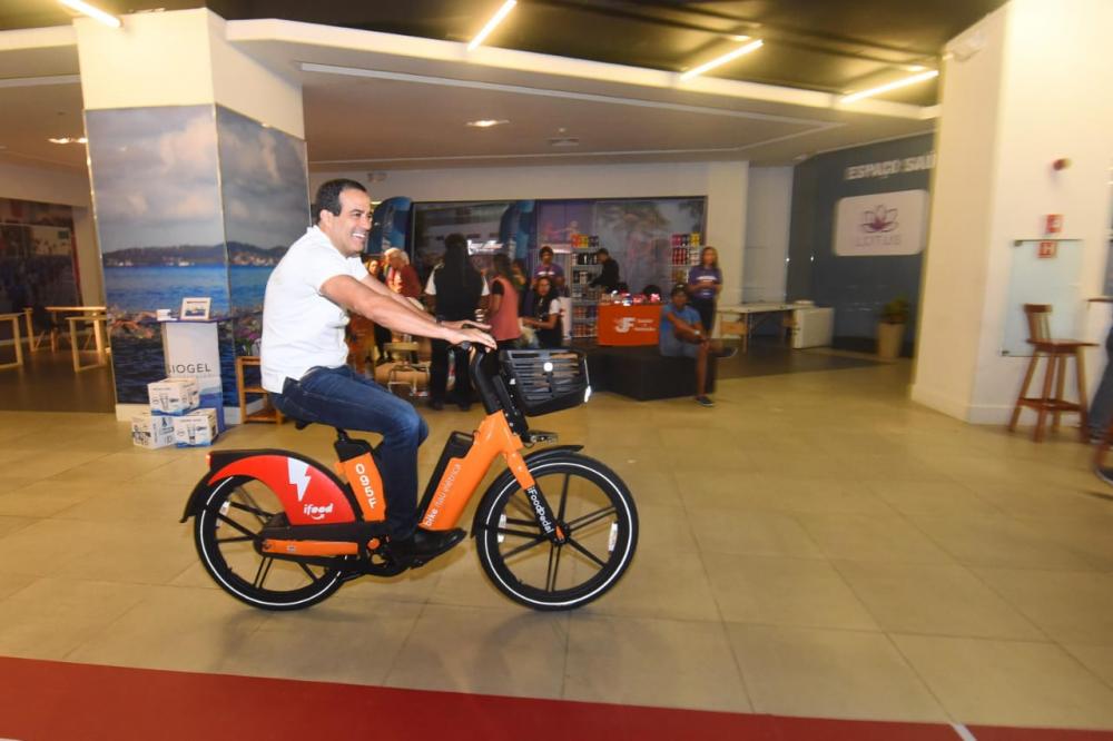 Prefeitura de Salvador inicia operação de 30 bicicletas elétricas; meta é chegar 200 até o final do ano