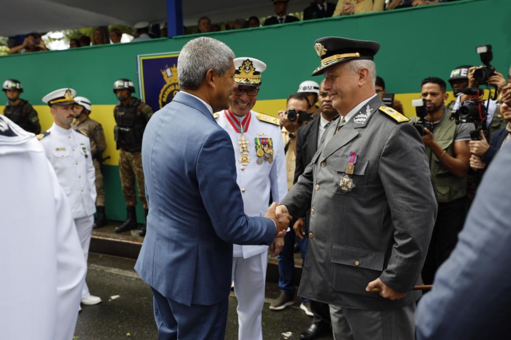 Governador participa de cerimônia do 7 de setembro e fala do papel da Bahia na construção de um país independente