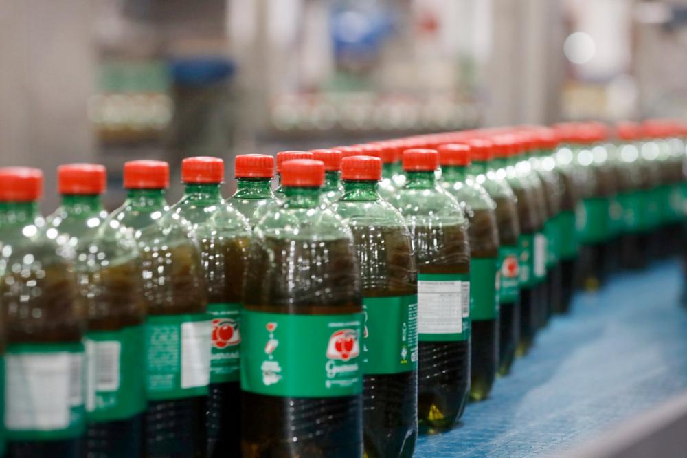 Ambev investe R$ 75 milhões e inaugura nova linha de refrigerante em sua fábrica da Bahia 