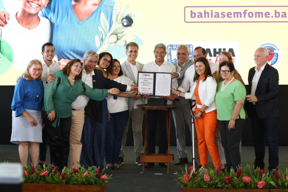Governador sanciona lei que institui o Bahia Sem Fome e anuncia conjunto de ações que fortalecem o programa