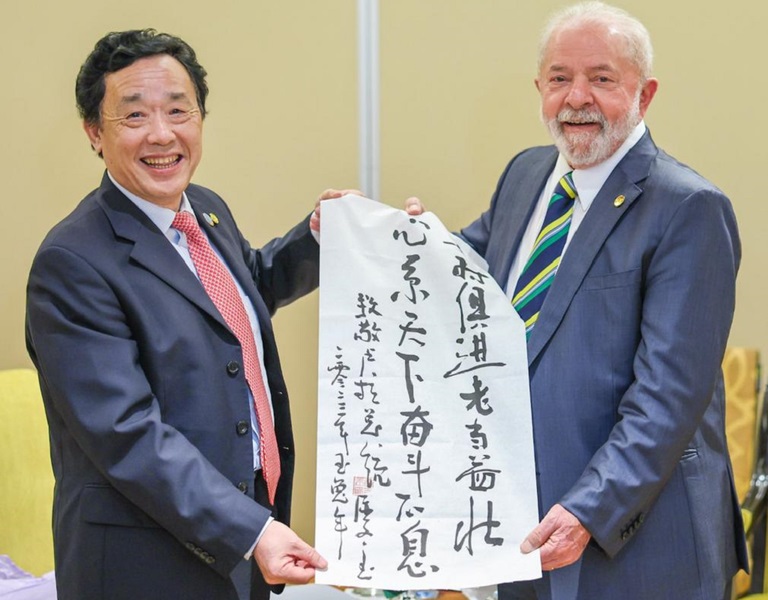 Lula com o diretor-geral Qu Dongyu, da FAO - Foto: Ricardo Stuckert (Secom/PR)