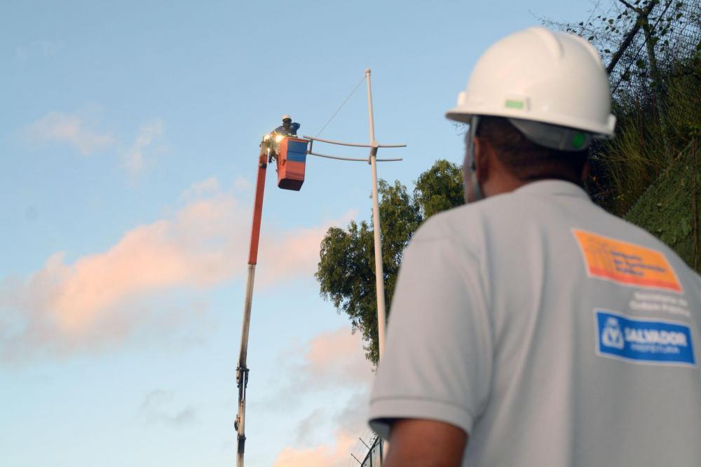 Após parceria, CAB ganha nova iluminação em LED com mais de 950 luminárias instaladas pela Prefeitura
